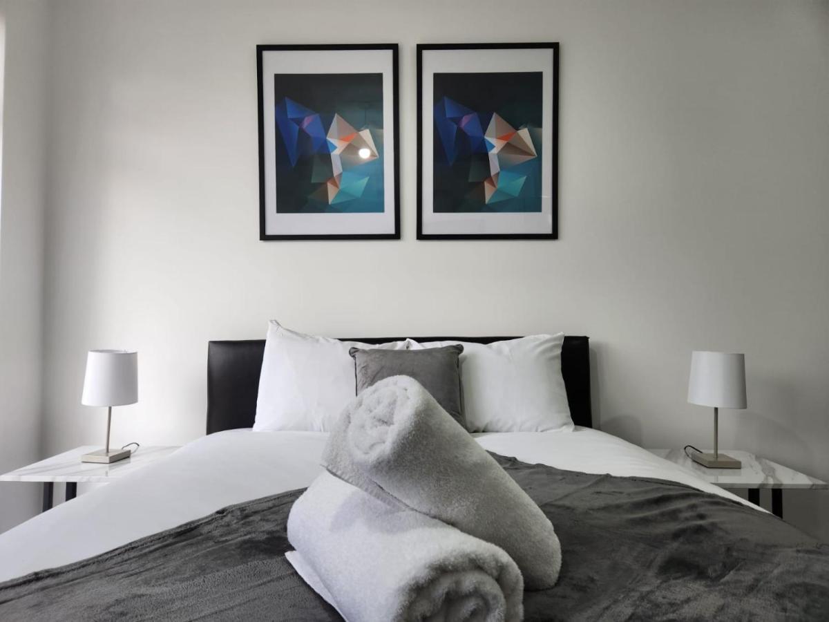 4 Bedroom 2 Bathroom Shared House - Near Bhx And Nec Birmingham Extérieur photo