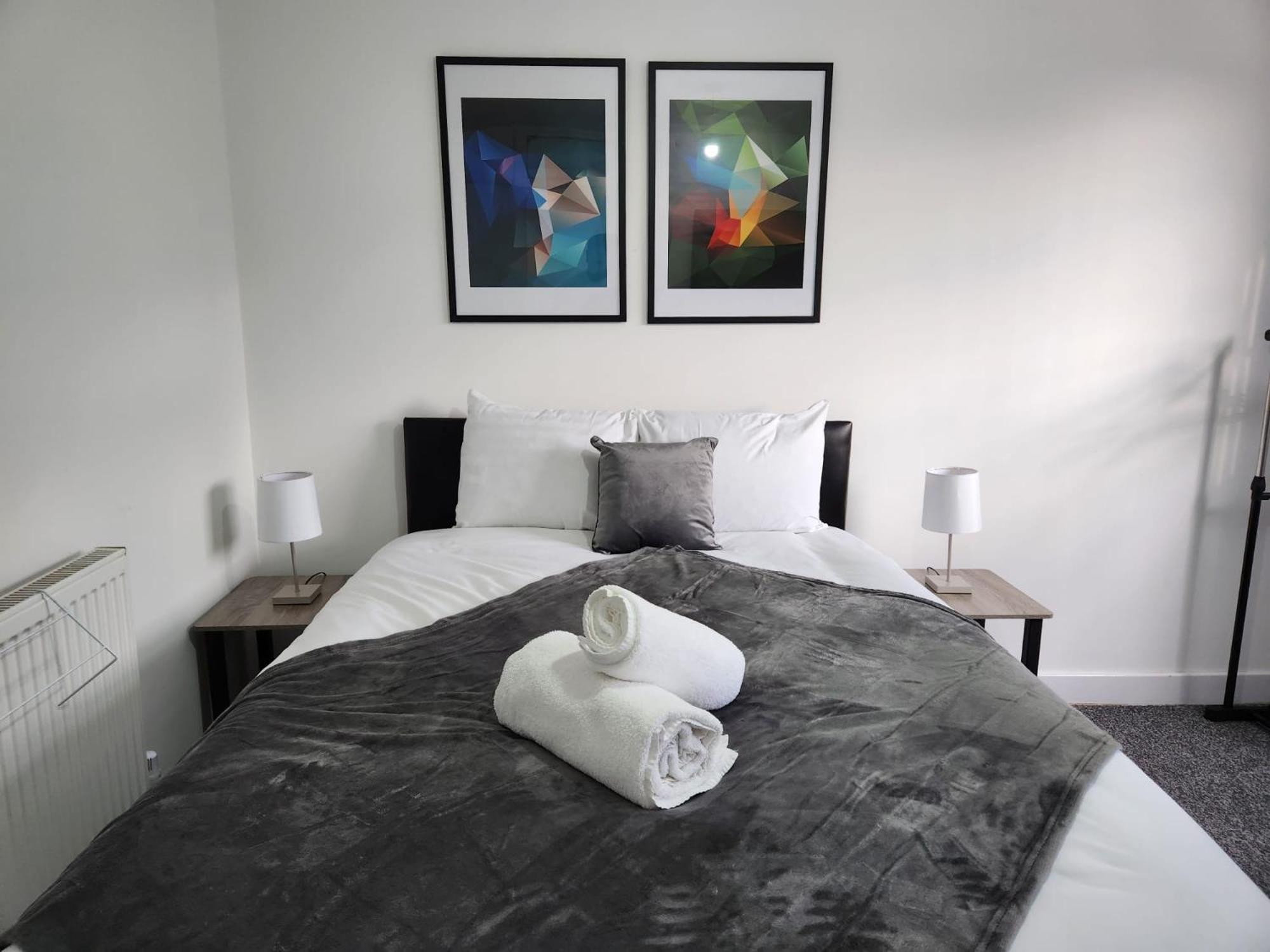 4 Bedroom 2 Bathroom Shared House - Near Bhx And Nec Birmingham Extérieur photo