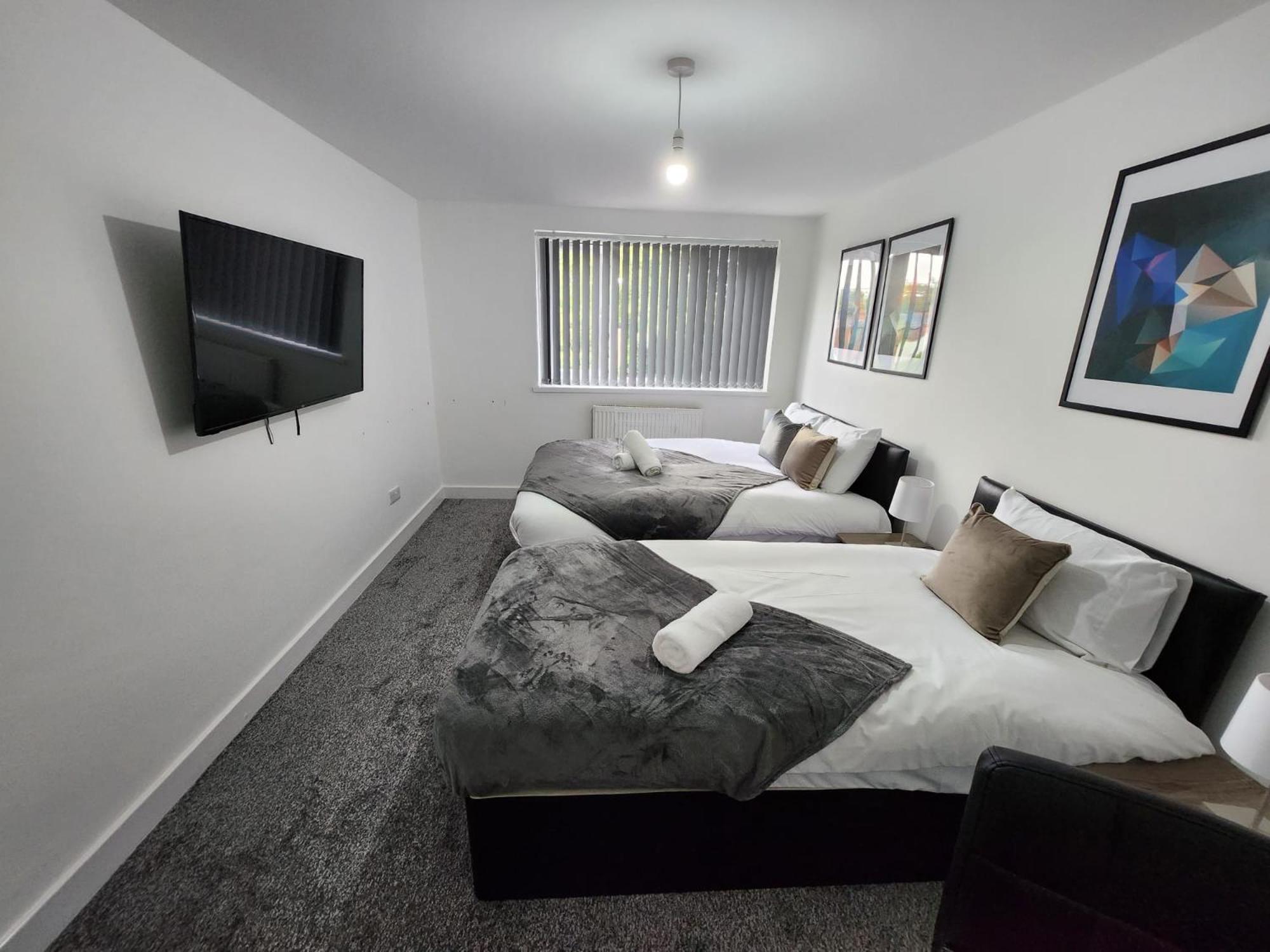 4 Bedroom 2 Bathroom Shared House - Near Bhx And Nec Birmingham Extérieur photo