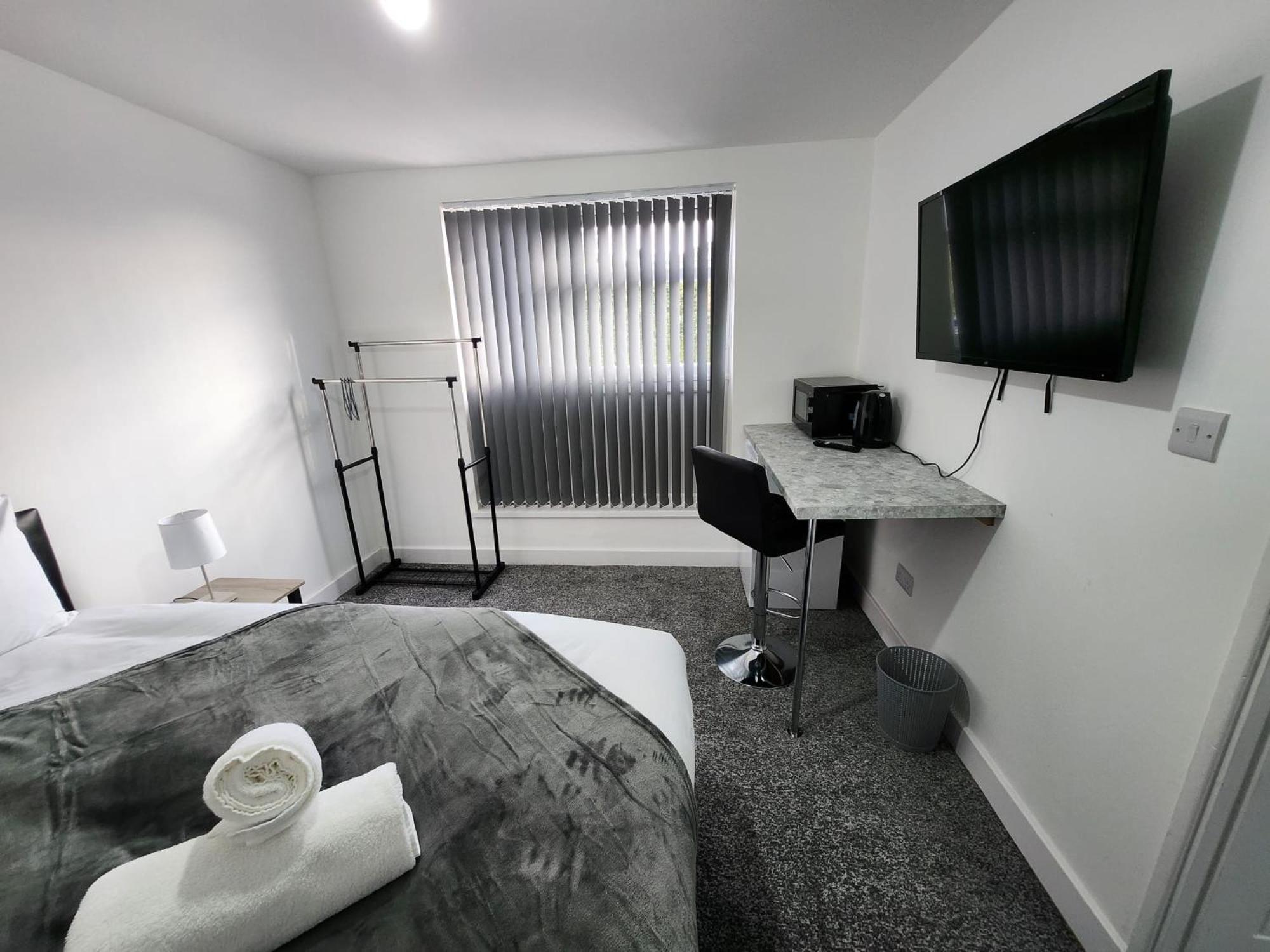 4 Bedroom 2 Bathroom Shared House - Near Bhx And Nec Birmingham Extérieur photo
