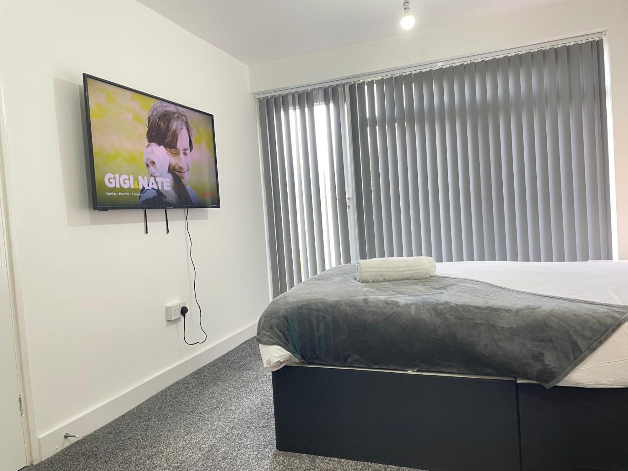 4 Bedroom 2 Bathroom Shared House - Near Bhx And Nec Birmingham Extérieur photo